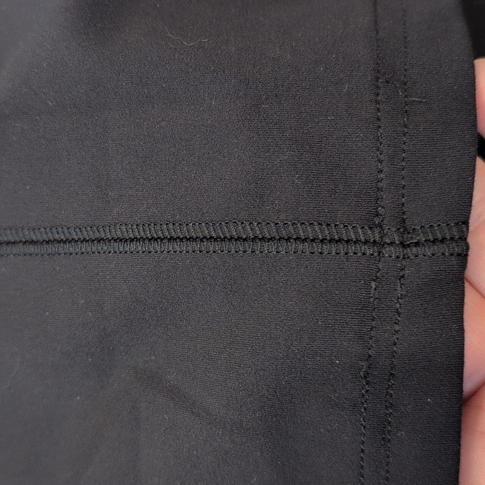 Lululemon Nulu Slim-Fit High-Rise Skirt Black - Picture 9 of 9